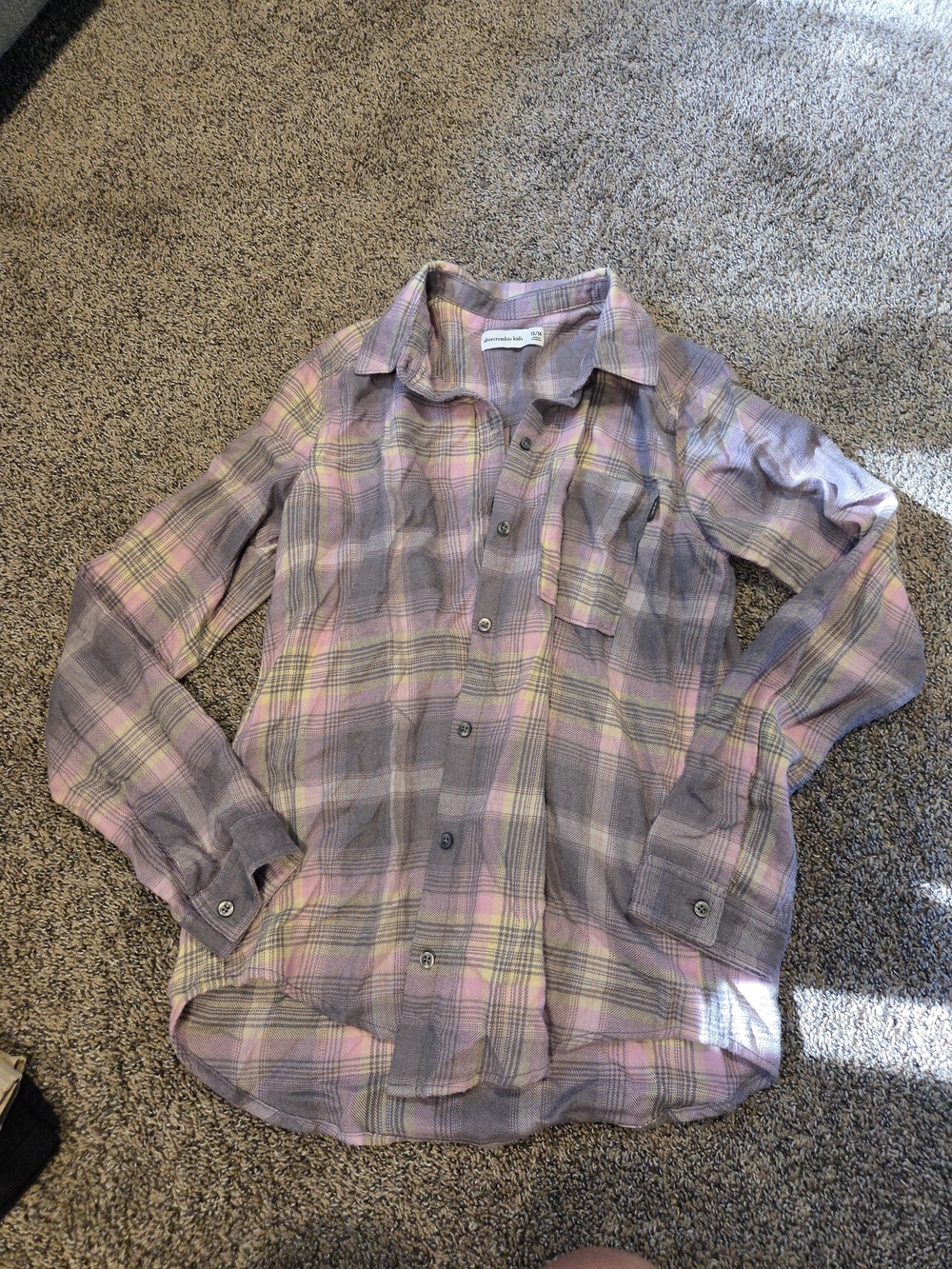 abercrombie kids Girls Sz 13/14 Super Soft Pink and Gray Plaid Button-Down Shirt